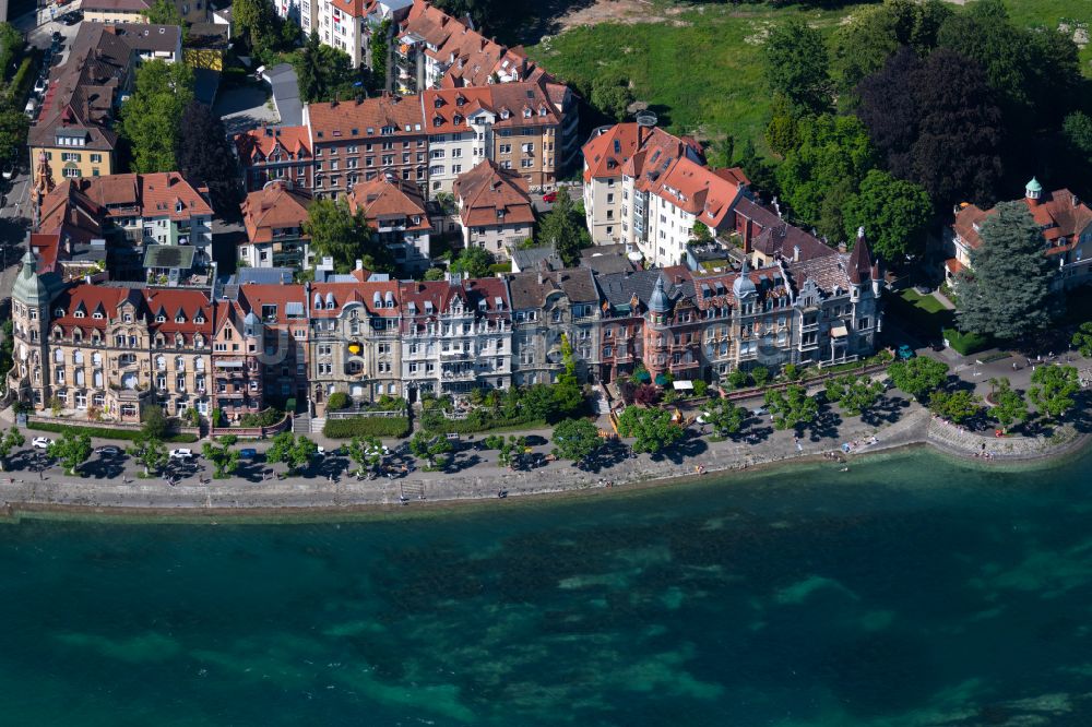 Konstanz aus der Vogelperspektive: Uferbereiche des Bodensee an der Seestraße in Konstanz im Bundesland Baden-Württemberg, Deutschland