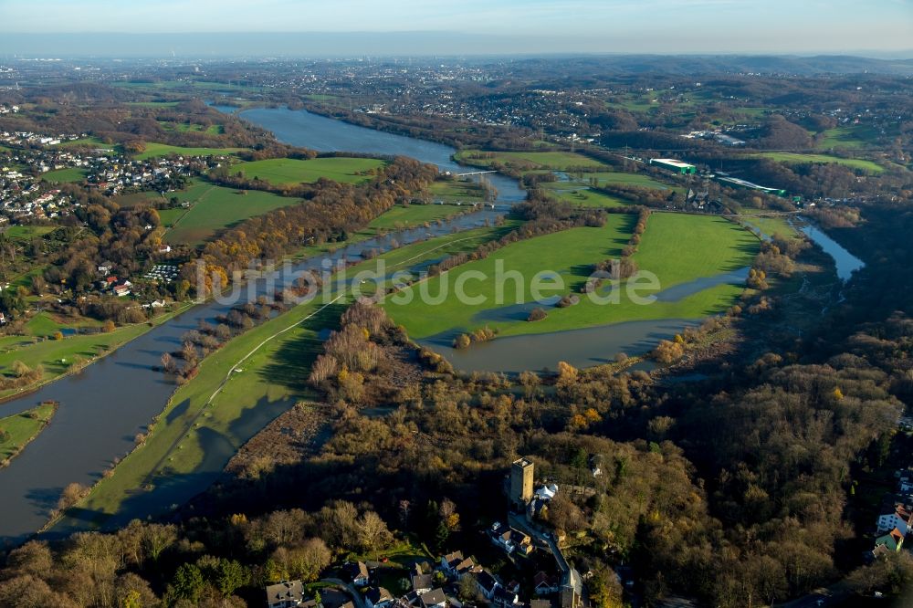 Luftbild Hattingen Winz - Uferbereiche mit durch Hochwasser- Pegel überfluteten Flußbett der Ruhr in den Ruhrauen in Hattingen Winz im Bundesland Nordrhein-Westfalen