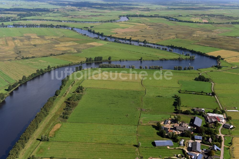 Luftaufnahme Bergewöhrden - Uferbereiche am Eider - Flußverlauf in Bergewöhrden im Bundesland Schleswig-Holstein