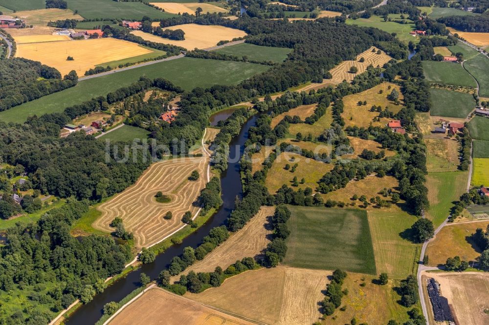 Telgte von oben - Uferbereiche am Ems Flußverlauf in Telgte im Bundesland Nordrhein-Westfalen, Deutschland