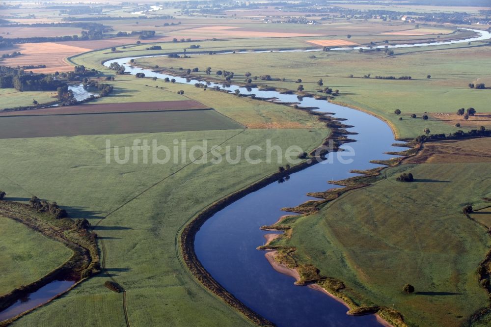 Kemberg aus der Vogelperspektive: Uferbereiche entlang der Fluß- Mündung Schwarze Elster - Elbe in Kemberg im Bundesland Sachsen-Anhalt