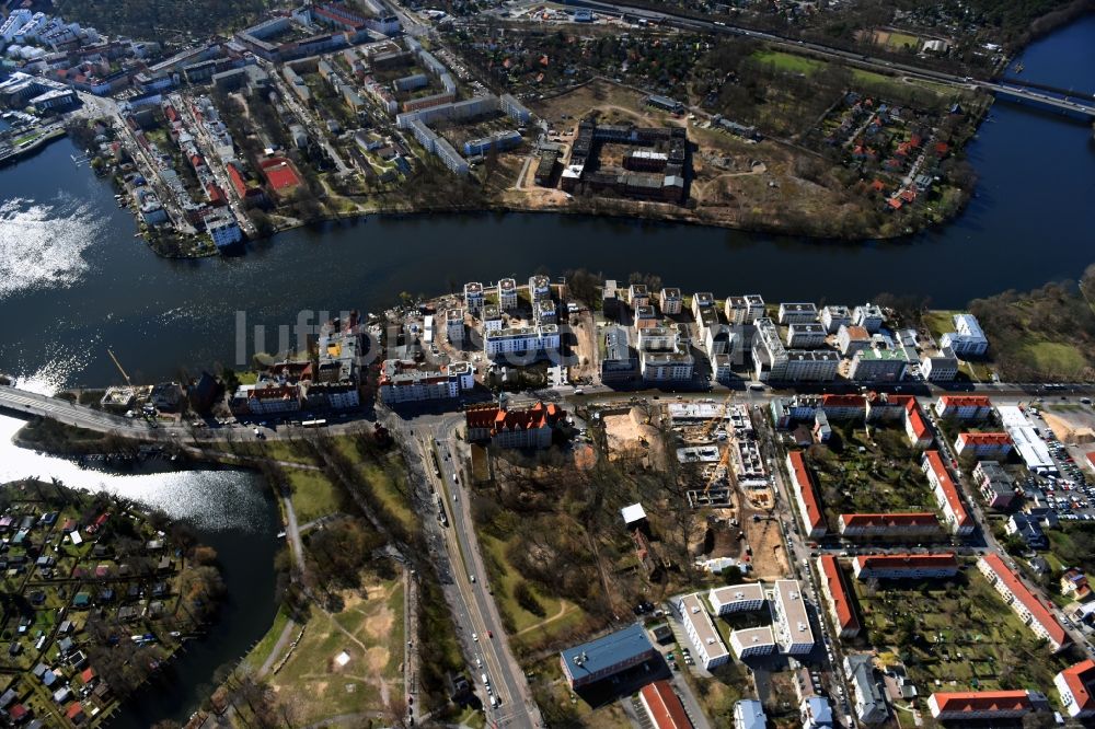 Berlin von oben - Uferbereiche am Flußverlauf der Dahme im Ortsteil Köpenick in Berlin