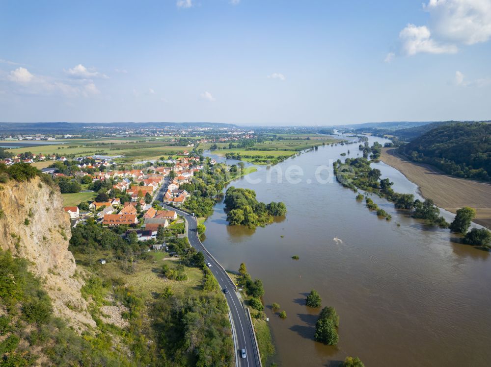 Luftbild Scharfenberg - Uferbereiche am Flußverlauf der Elbe in Sörnewitz im Bundesland Sachsen