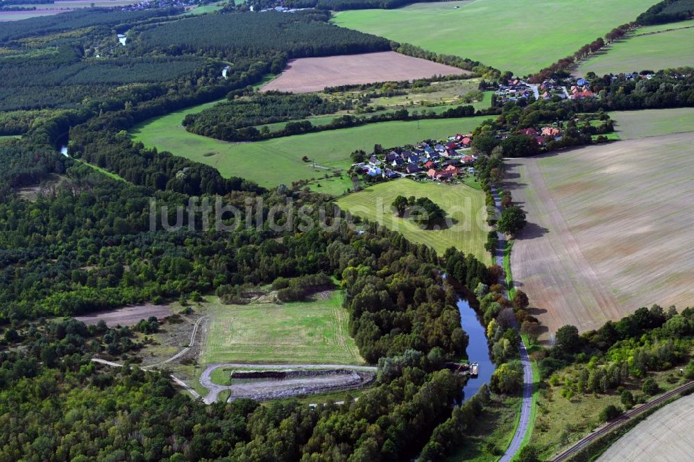 Möderitz von oben - Uferbereiche am Flußverlauf der Elde in Möderitz im Bundesland Mecklenburg-Vorpommern, Deutschland