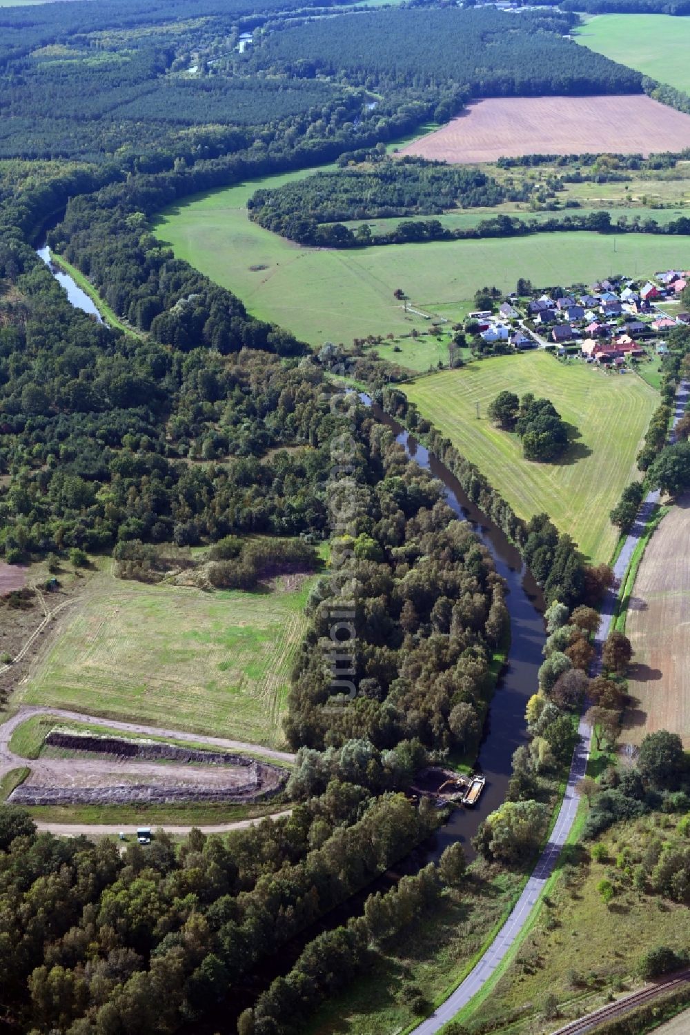 Möderitz aus der Vogelperspektive: Uferbereiche am Flußverlauf der Elde in Möderitz im Bundesland Mecklenburg-Vorpommern, Deutschland