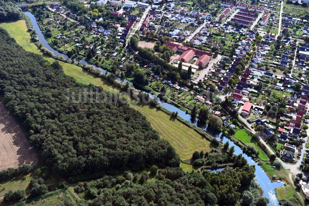 Parchim von oben - Uferbereiche am Flußverlauf der Elde in Parchim im Bundesland Mecklenburg-Vorpommern, Deutschland