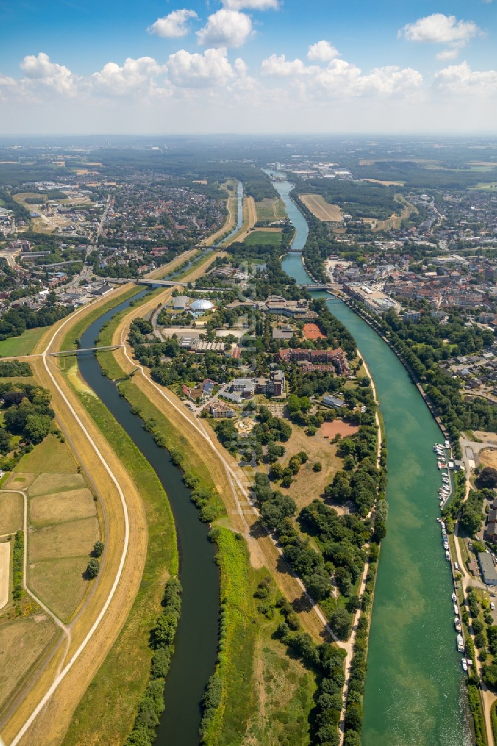 Luftaufnahme Dorsten - Uferbereiche am Flußverlauf der Lippe in Dorsten im Bundesland Nordrhein-Westfalen, Deutschland