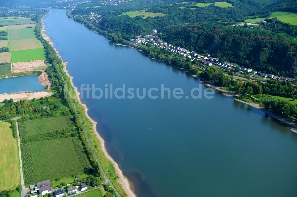 Luftaufnahme Leubsdorf - Uferbereiche am Flußverlauf des Rhein in Leubsdorf im Bundesland Rheinland-Pfalz, Deutschland