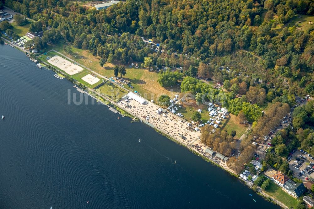 Luftbild Essen - Uferbereiche am Flußverlauf der Ruhr im Bereich des Strandbades Seaside Beach Baldeney in Essen im Bundesland Nordrhein-Westfalen