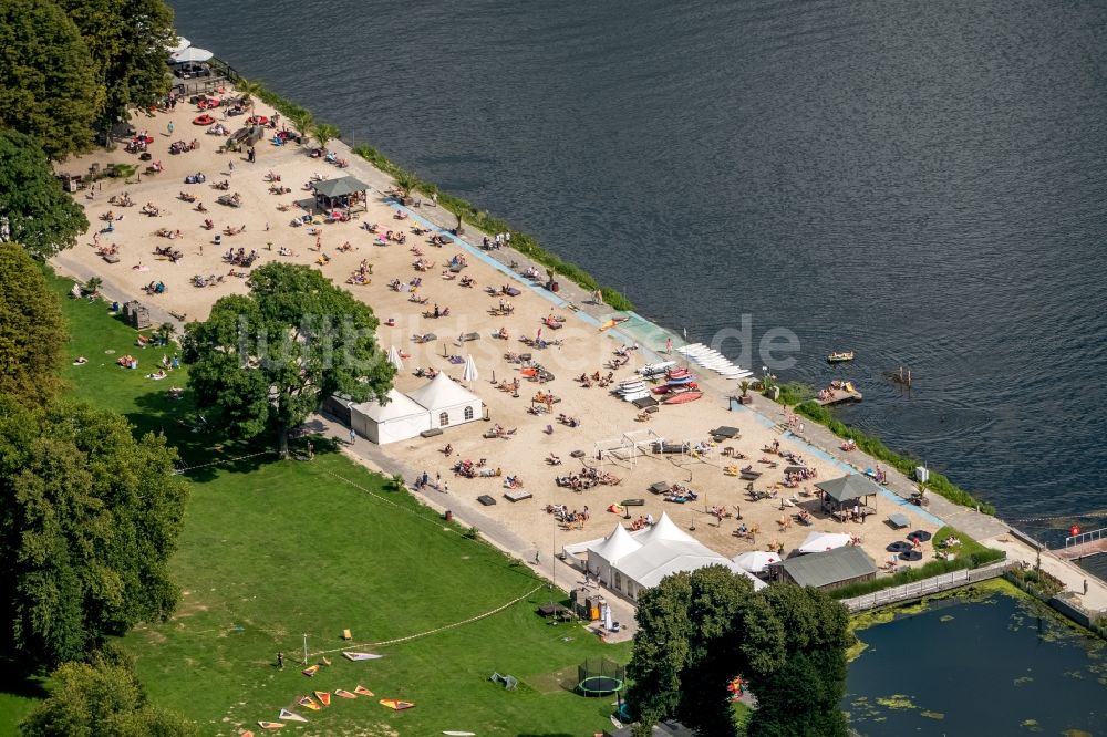 Luftbild Essen - Uferbereiche am Flußverlauf der Ruhr im Bereich des Strandbades Seaside Beach Baldeney in Essen im Bundesland Nordrhein-Westfalen