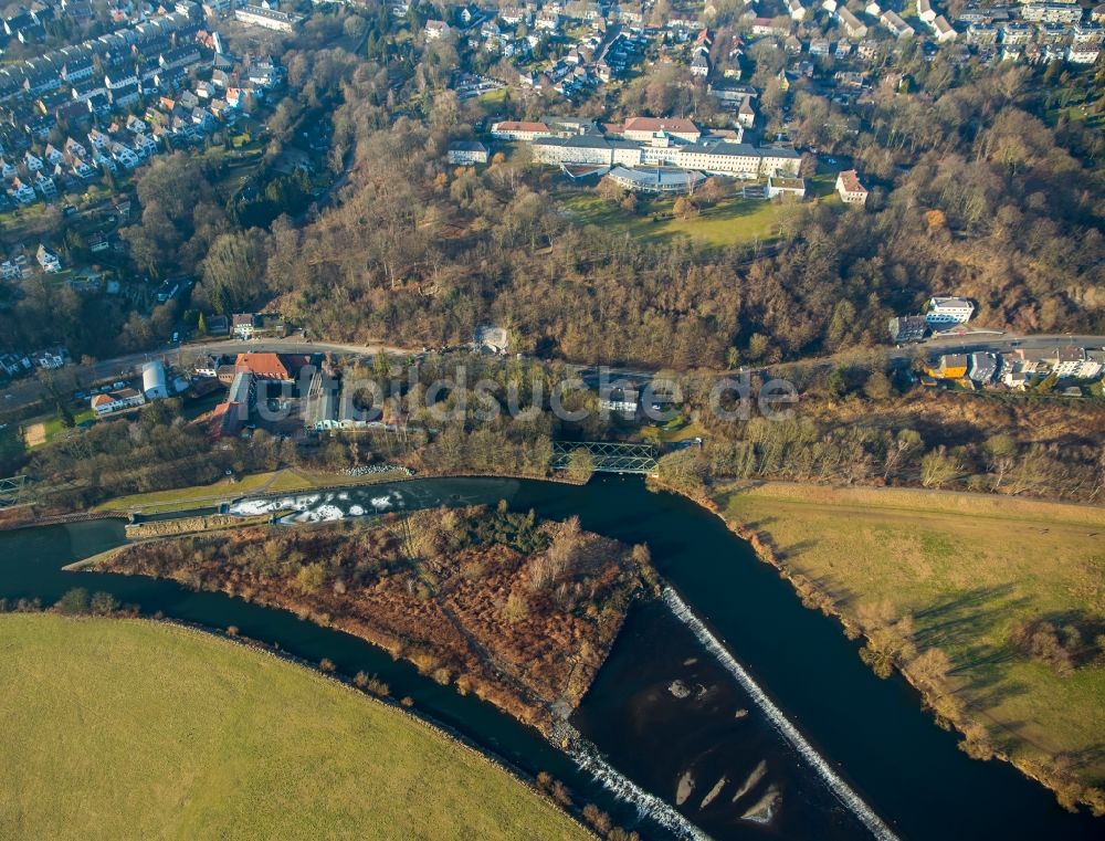 Luftbild Essen - Uferbereiche am Flußverlauf der Ruhr am Spillenburger Wehr im Ortsteil Stadtbezirke VII in Essen im Bundesland Nordrhein-Westfalen