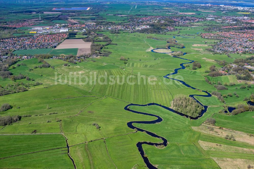 Luftbild Stade - Uferbereiche am Flußverlauf der Schwinge in Stade im Bundesland Niedersachsen, Deutschland