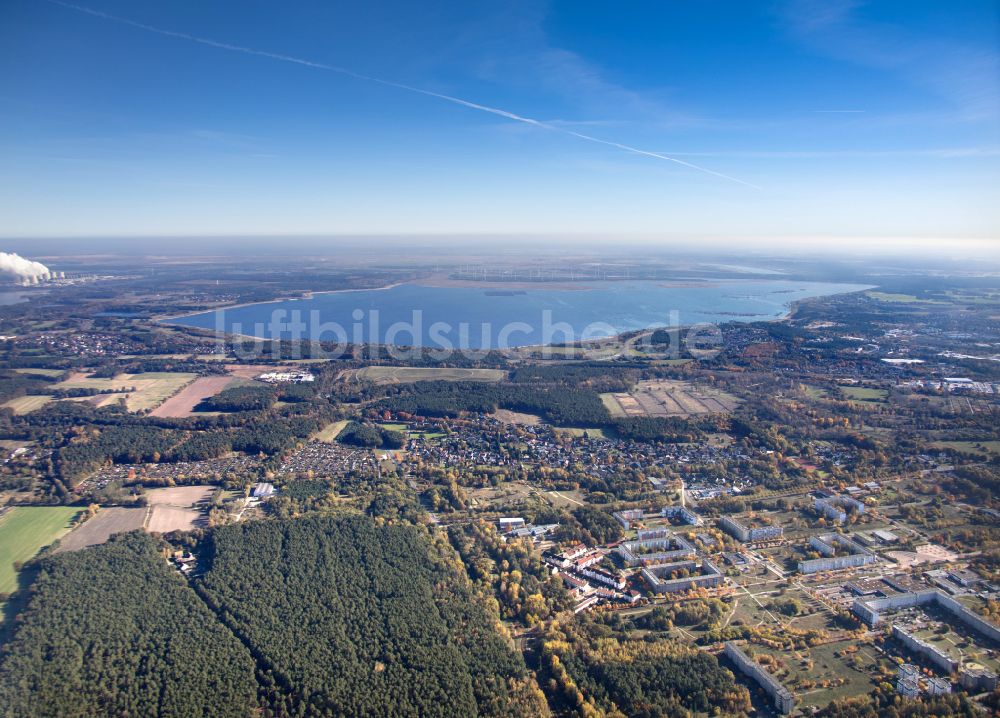 Teichland von oben - Uferbereiche des gefluteten ehemaligen Braunkohle- Tagebaus und Renaturierungs- Sees Cottbuser Ostsee in Teichland im Bundesland Brandenburg, Deutschland