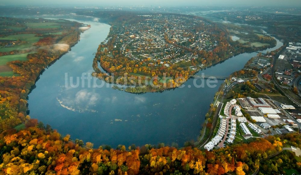 Luftbild Essen - Uferbereiche am Heisinger Bogen des Ruhr- Flußverlauf in Essen im Bundesland Nordrhein-Westfalen