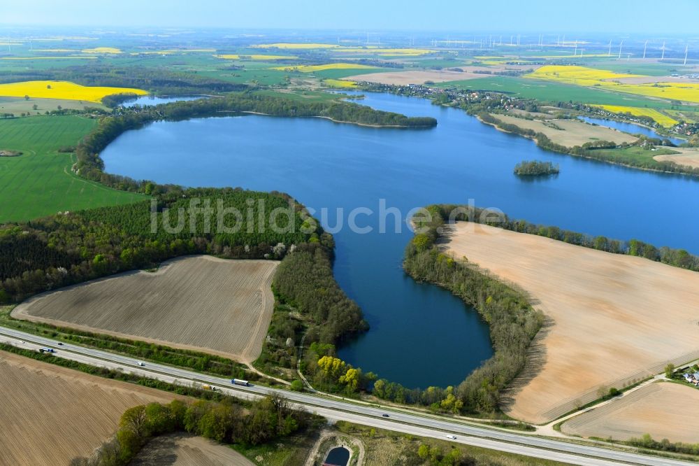 Hohen-Sprenz aus der Vogelperspektive: Uferbereiche des Hohensprenzer See bei Hohen-Sprenz am See im Bundesland Mecklenburg-Vorpommern, Deutschland