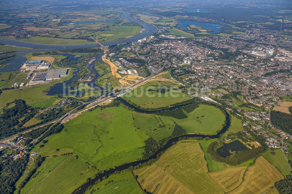 Luftaufnahme Wesel - Uferbereiche am Lippe - Flussverlauf in Wesel im Bundesland Nordrhein-Westfalen, Deutschland