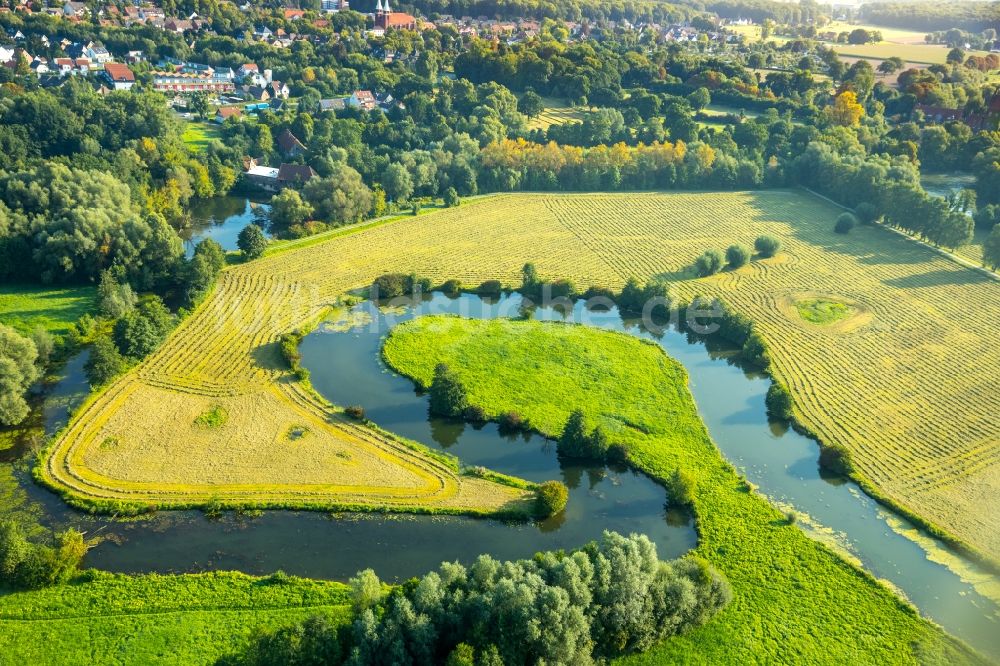 Luftaufnahme Hamm - Uferbereiche am Mühlengraben in Hamm im Bundesland Nordrhein-Westfalen - NRW, Deutschland