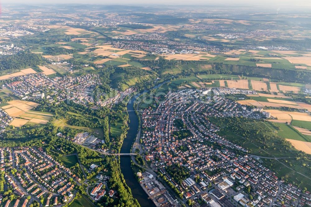 Ludwigsburg aus der Vogelperspektive: Uferbereiche am des Neckar Flußverlauf im Ortsteil Neckarweihingen in Ludwigsburg im Bundesland Baden-Württemberg, Deutschland