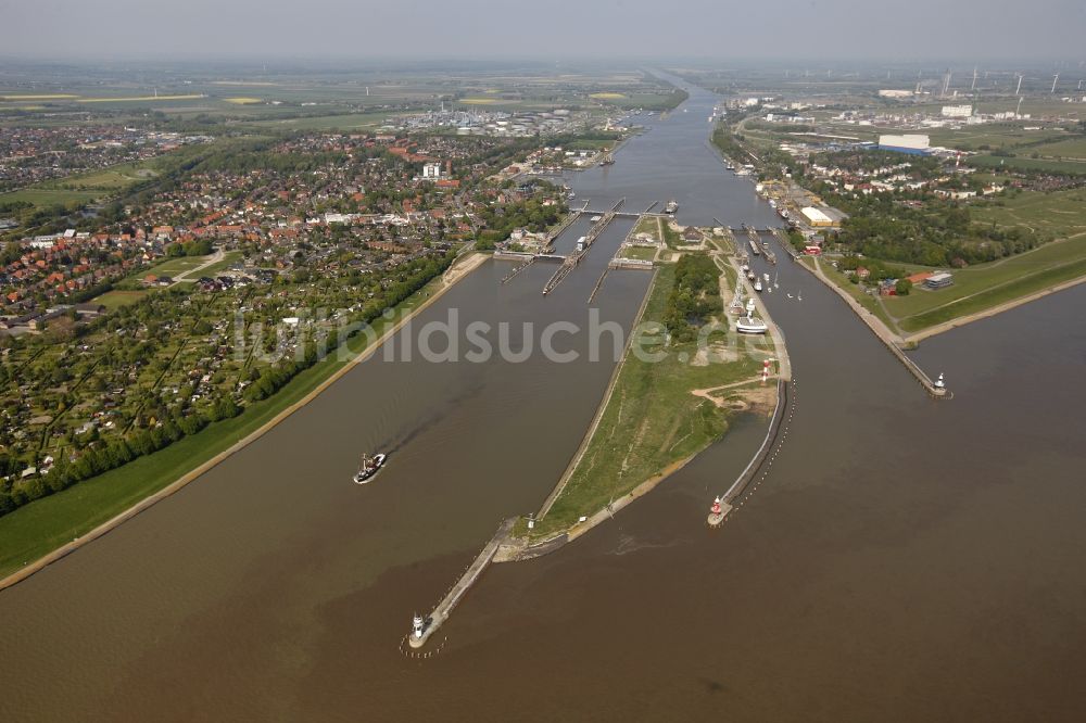 Luftbild Brunsbüttel - Uferbereiche des Nord- Ostseekanals in Brunsbüttel im Bundesland Schleswig-Holstein