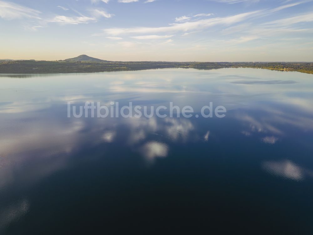 Görlitz von oben - Uferbereiche des Renaturierungs- Sees Berzdorfer See im Ortsteil Weinhübel in Görlitz im Bundesland Sachsen, Deutschland