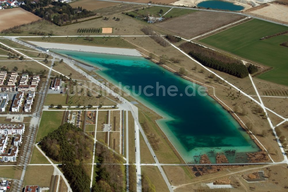 Luftaufnahme München - Uferbereiche des Riemer See im Ortsteil Trudering-Riem in München im Bundesland Bayern, Deutschland