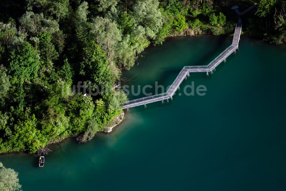 Luftbild Salem - Uferbereiche des Schlosssee mit Holzsteg in Salem im Bundesland Baden-Württemberg, Deutschland