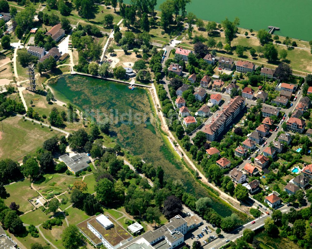 Luftaufnahme Kehl - Uferbereiche des Sees am Altrheinweg in Kehl im Bundesland Baden-Württemberg, Deutschland