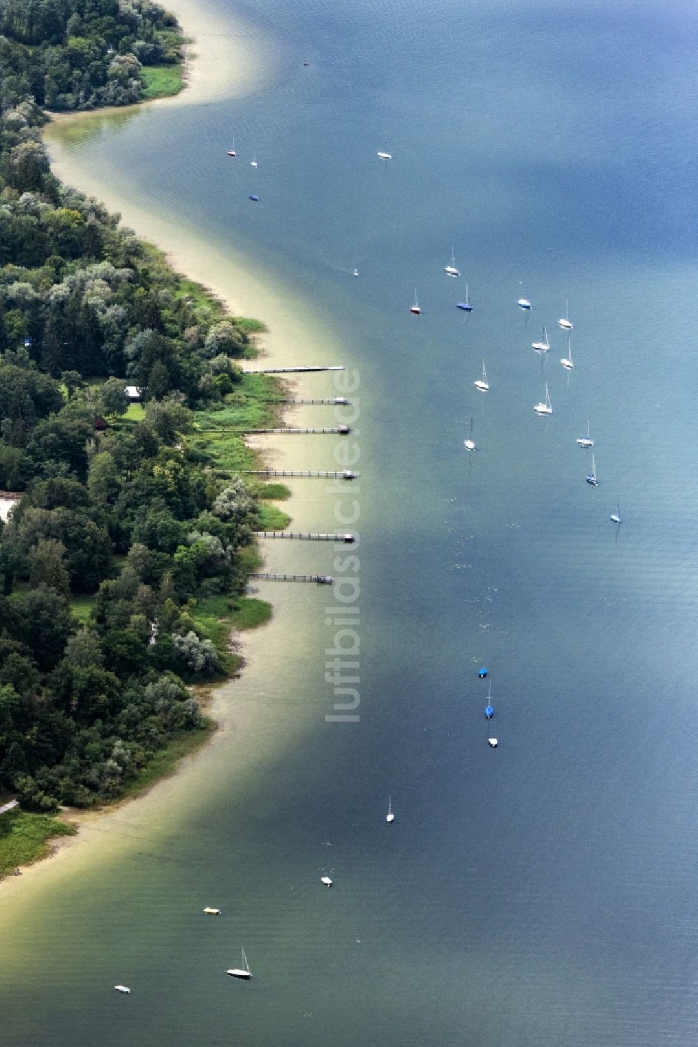 Herrsching am Ammersee von oben - Uferbereiche des Sees Ammersee in Herrsching am Ammersee im Bundesland Bayern, Deutschland