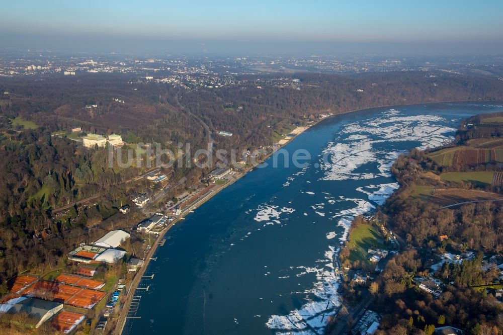 Luftbild Essen - Uferbereiche des Sees Baldeneysee im Ortsteil Stadtbezirke IX in Essen im Bundesland Nordrhein-Westfalen