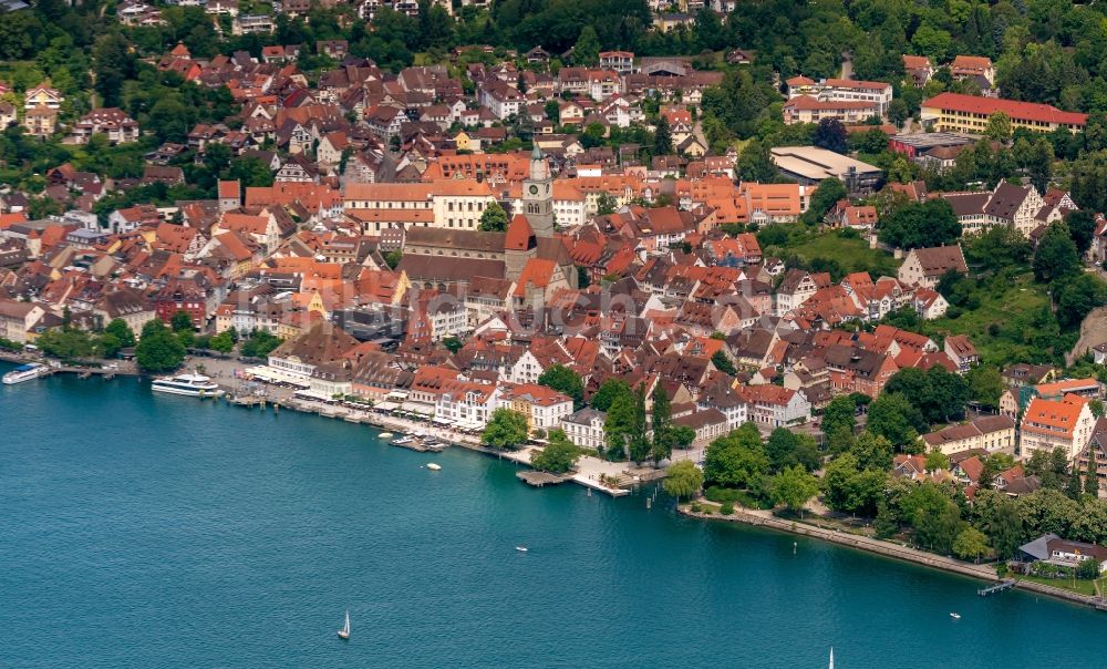 Luftaufnahme Überlingen - Uferbereiche des Sees Überlingen mir Stadtansicht in Überlingen im Bundesland Baden-Württemberg, Deutschland