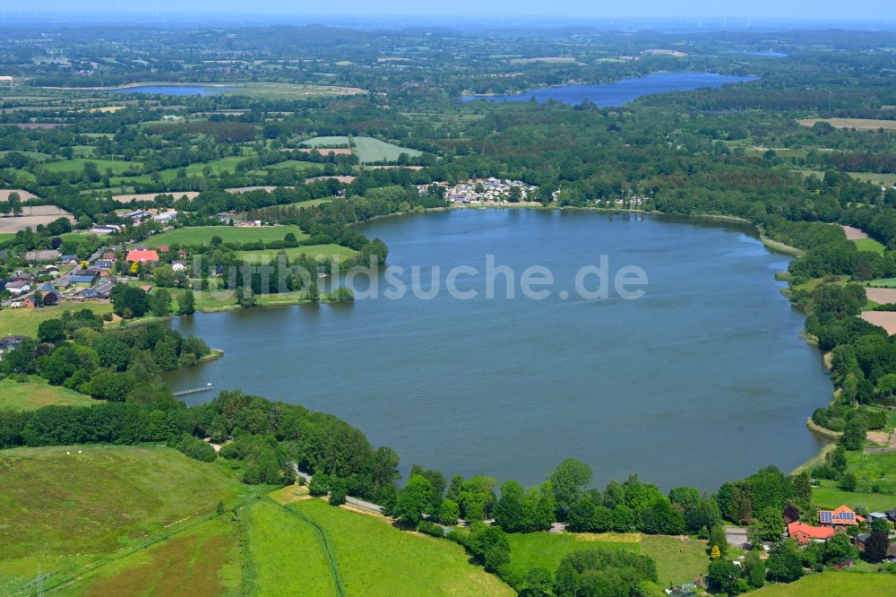 Luftaufnahme Borgdorf-Seedorf - Uferbereiche des Sees Borgsdorfer See in Borgdorf-Seedorf im Bundesland Schleswig-Holstein, Deutschland