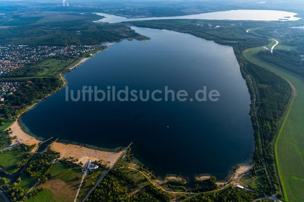 Luftbild Leipzig - Uferbereiche des Sees Cospudener See in Leipzig im Bundesland Sachsen, Deutschland