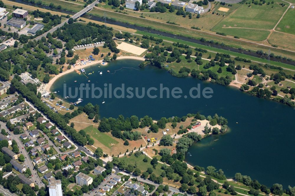 Luftbild Offenburg - Uferbereiche des Sees Gifiz Badesee in Offenburg im Bundesland Baden-Württemberg