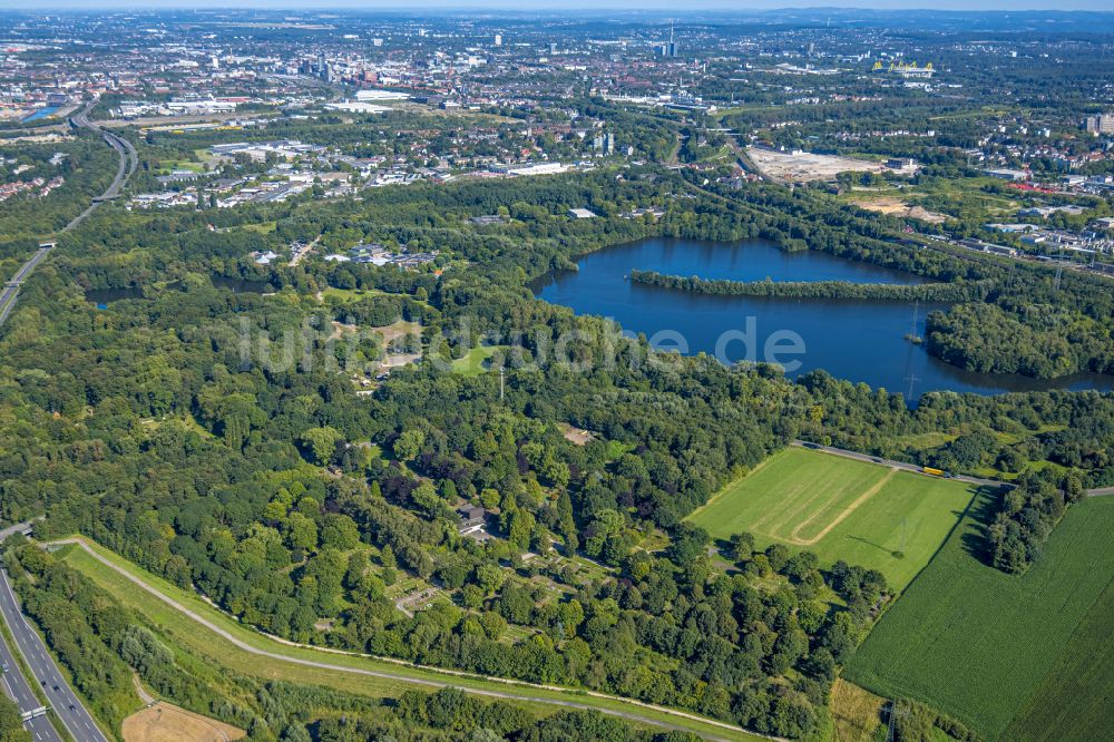 Dortmund von oben - Uferbereiche des Sees Hallerey Reserve in Dortmund im Bundesland Nordrhein-Westfalen, Deutschland