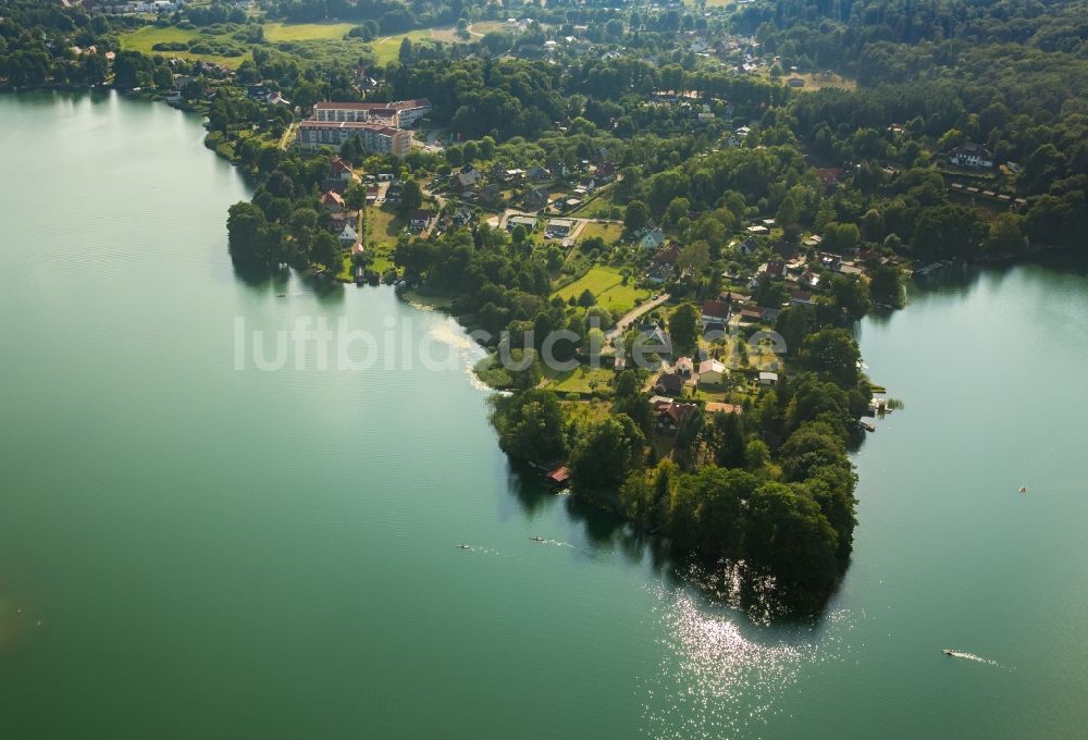 Feldberger Seenlandschaft von oben - Uferbereiche des Sees Haussee in Feldberger Seenlandschaft im Bundesland Mecklenburg-Vorpommern