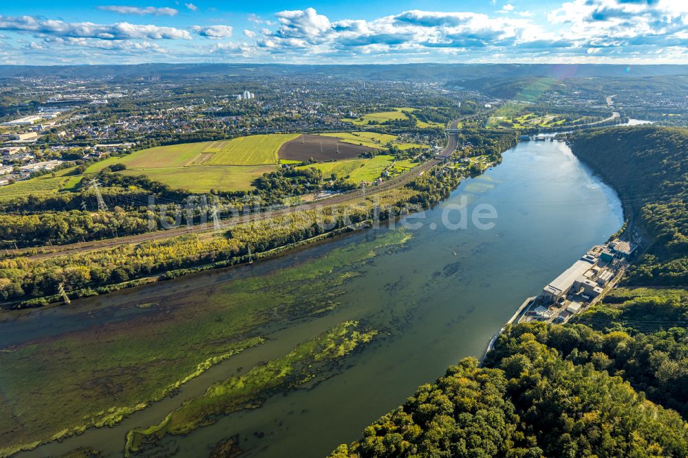 Hagen von oben - Uferbereiche des Sees Hengsteysee am Flussverlauf der Ruhr in Hagen im Bundesland Nordrhein-Westfalen, Deutschland