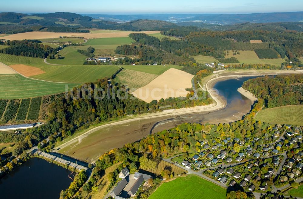 Luftbild Meschede - Uferbereiche des Sees Hennesee in Meschede im Bundesland Nordrhein-Westfalen