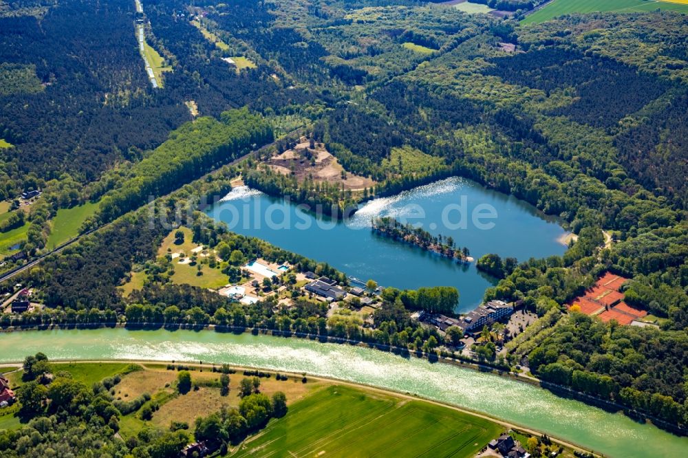 Hiltrup von oben - Uferbereiche des Sees Hiltruper See in Hiltrup im Bundesland Nordrhein-Westfalen, Deutschland