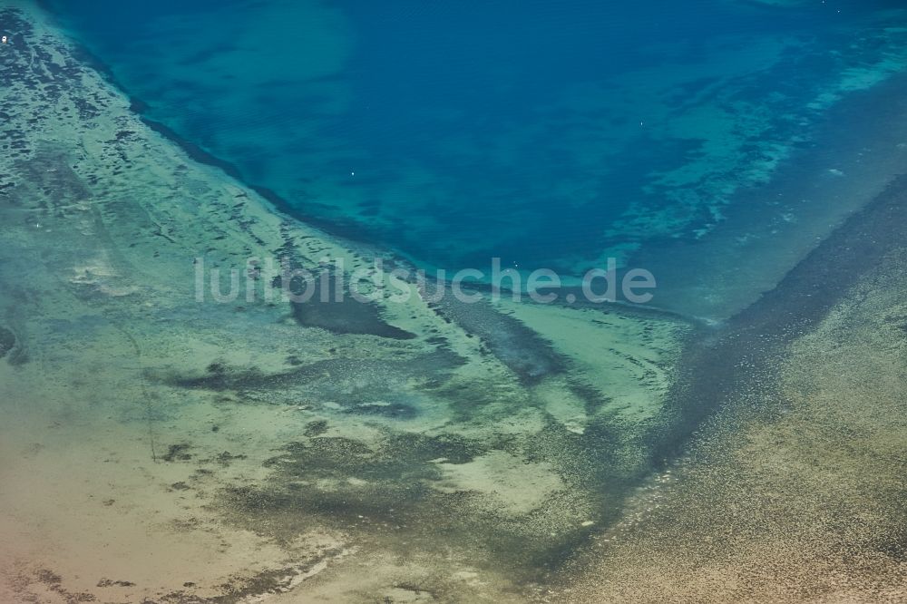 Luftaufnahme Reichenau - Uferbereiche des Sees Insel Reichenau in Reichenau im Bundesland Baden-Württemberg, Deutschland