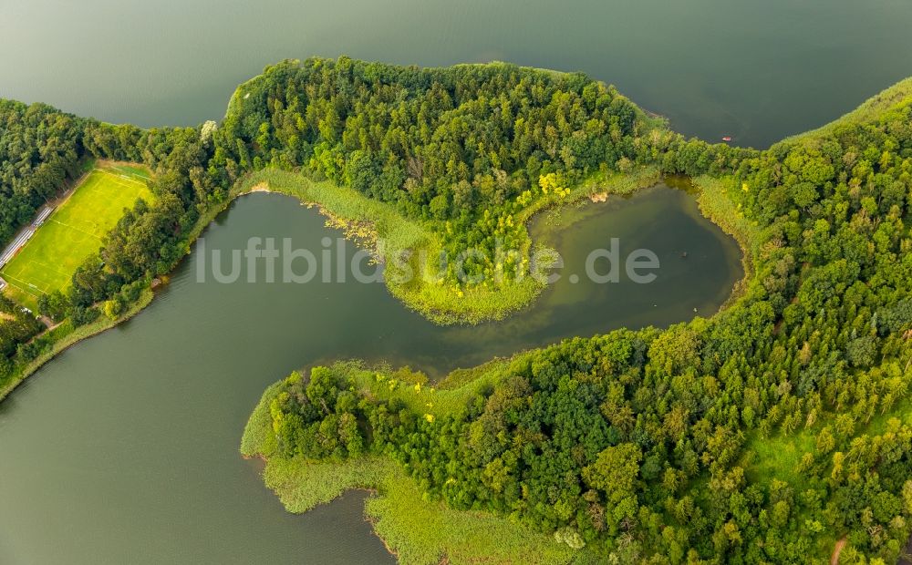 Krakow am See aus der Vogelperspektive: Uferbereiche des Sees Krakower See in Krakow am See im Bundesland Mecklenburg-Vorpommern