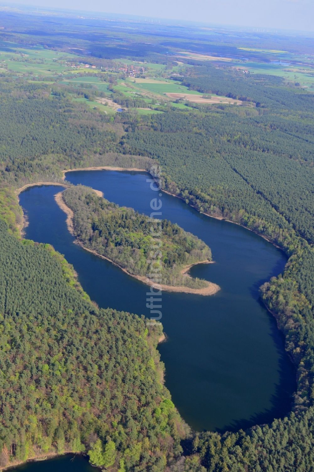 Temmen-Ringenwalde aus der Vogelperspektive: Uferbereiche des Sees Libbesickesee in Temmen-Ringenwalde im Bundesland Brandenburg