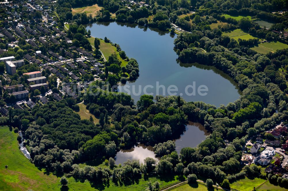 Braunschweig von oben - Uferbereiche des Sees Ölpersee in Braunschweig im Bundesland Niedersachsen, Deutschland