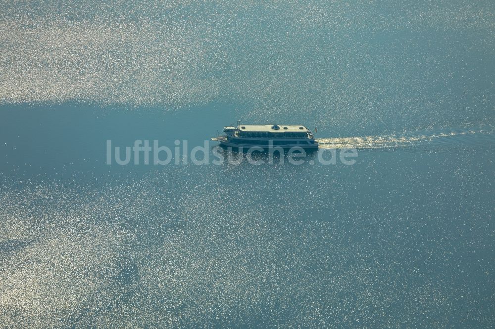 Luftbild Möhnesee - Uferbereiche des Sees Möhnesee in Möhnesee im Bundesland Nordrhein-Westfalen, Deutschland