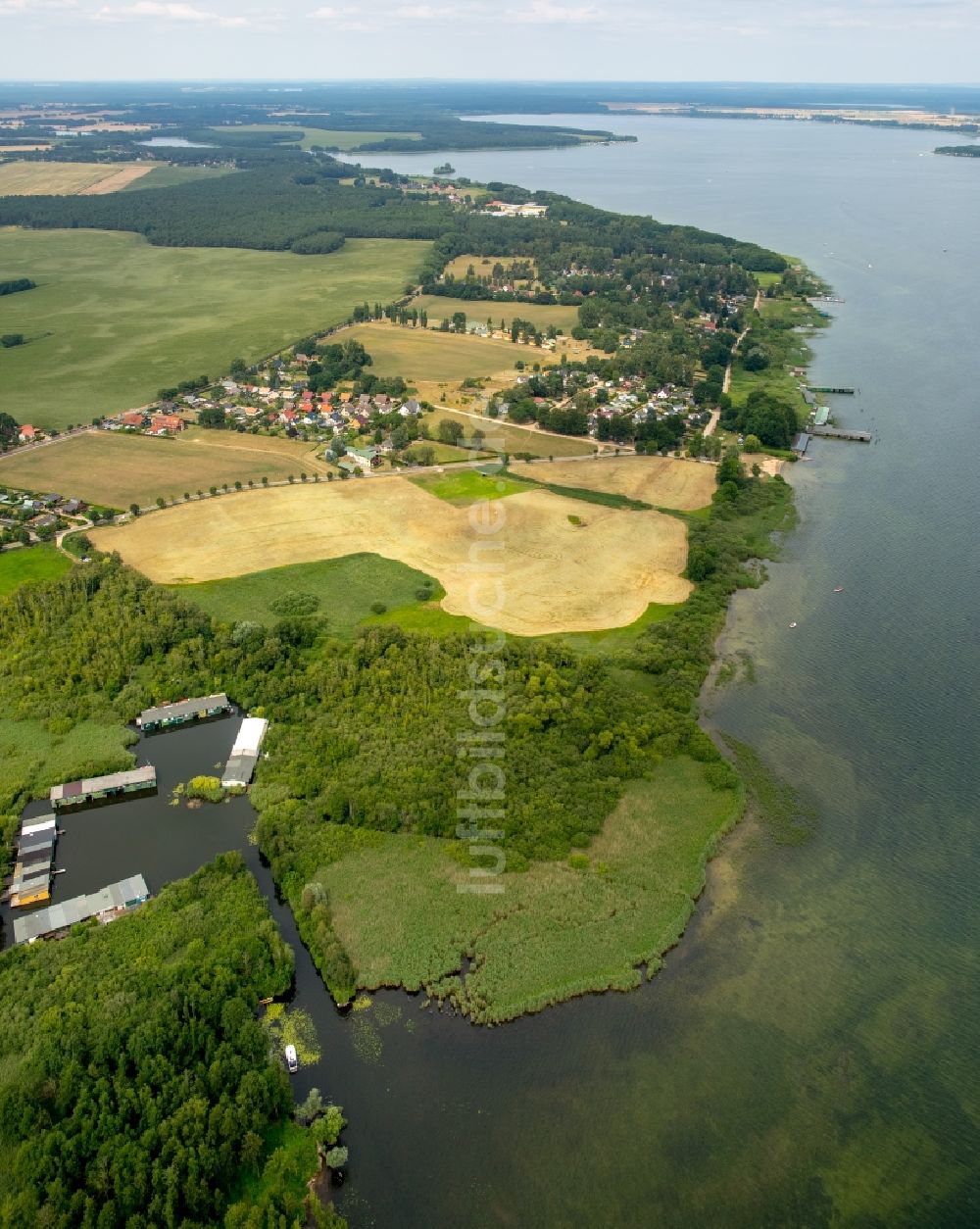 Plau am See von oben - Uferbereiche des Sees Plauer See in Plau am See im Bundesland Mecklenburg-Vorpommern