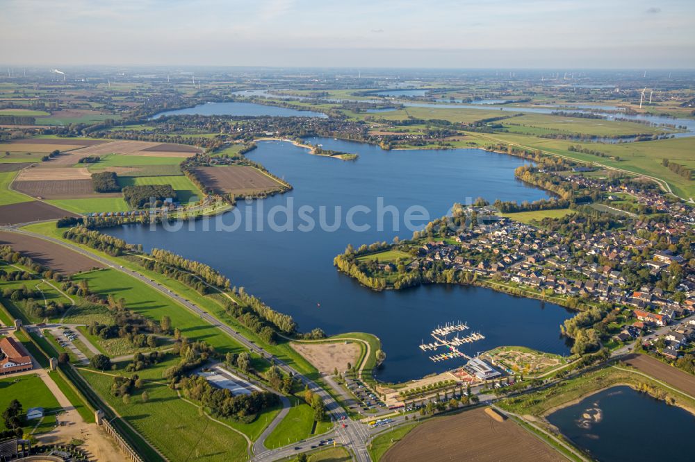 Xanten von oben - Uferbereiche des Sees Prekkesee in Xanten im Bundesland Nordrhein-Westfalen, Deutschland