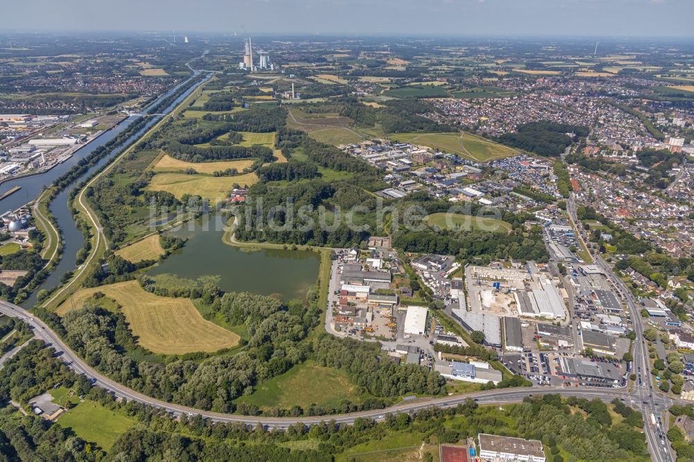 Luftaufnahme Hamm - Uferbereiche des Sees Radbodsee im Ortsteil Bockum-Hövel in Hamm im Bundesland Nordrhein-Westfalen, Deutschland