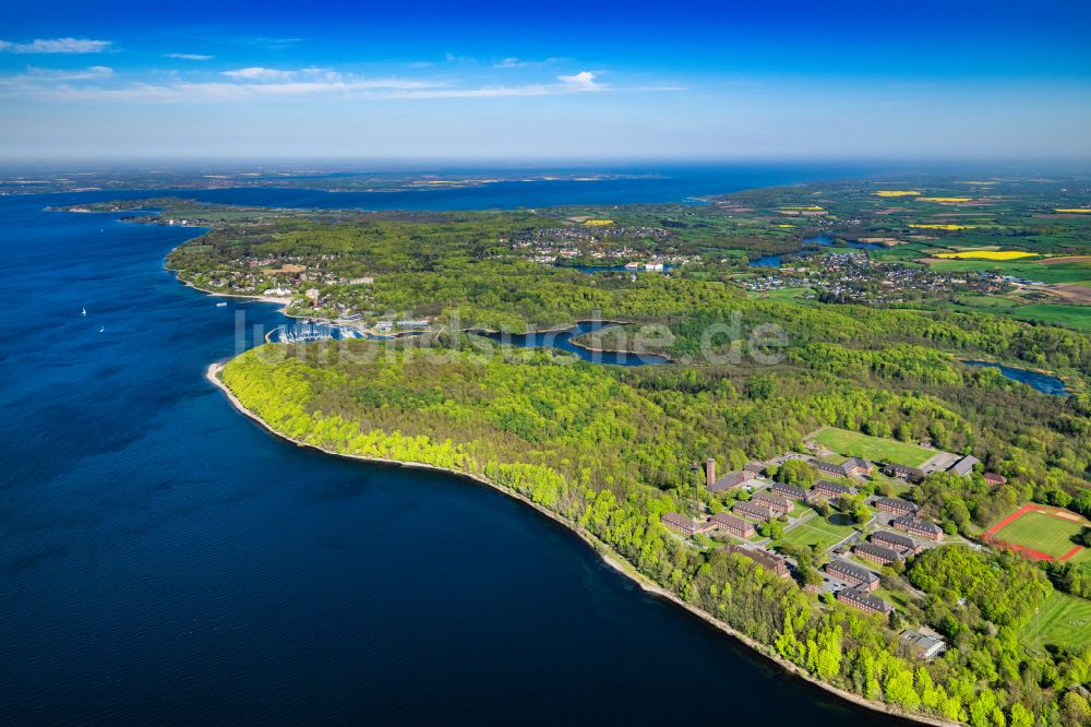 Glücksburg aus der Vogelperspektive: Uferbereiche des Sees Ruheforst in einem Waldgebiet in Glücksburg im Bundesland Schleswig-Holstein, Deutschland