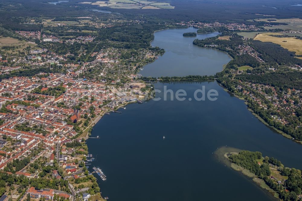 Luftbild Neuruppin - Uferbereiche des Sees Ruppiner See im Ortsteil Wuthenow in Neuruppin im Bundesland Brandenburg