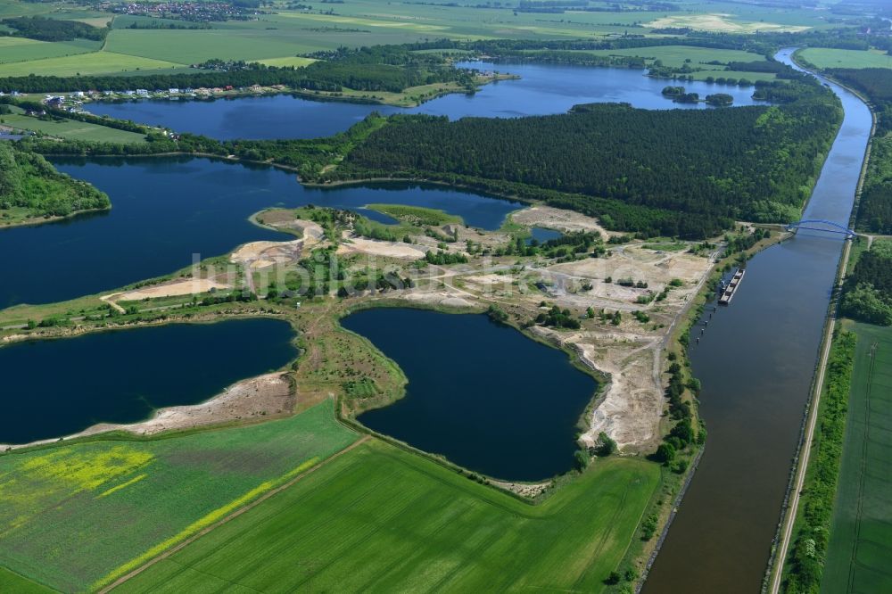 Luftbild Niegripp - Uferbereiche des Sees der Sand- Ablagerungsflächen in Niegripp im Bundesland Sachsen-Anhalt