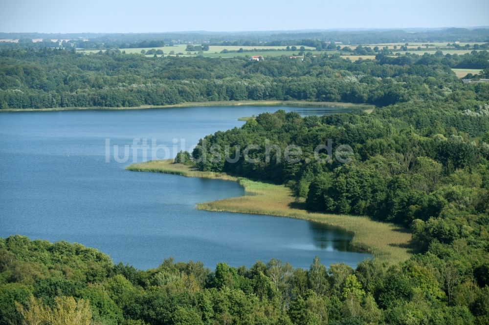 Boissower aus der Vogelperspektive: Uferbereiche des Sees Schaalsee in Boissower im Bundesland Mecklenburg-Vorpommern